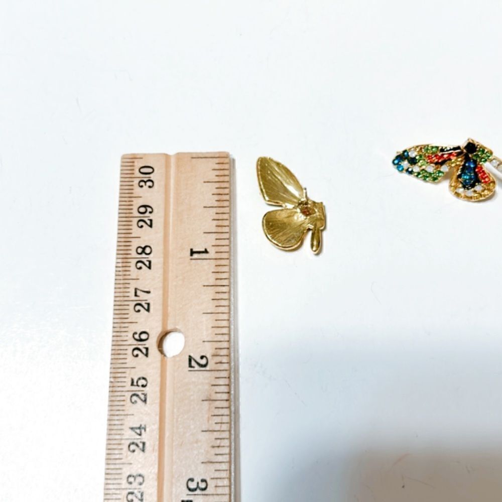 Butterfly stud earrings M132 - Picture 6 of 7